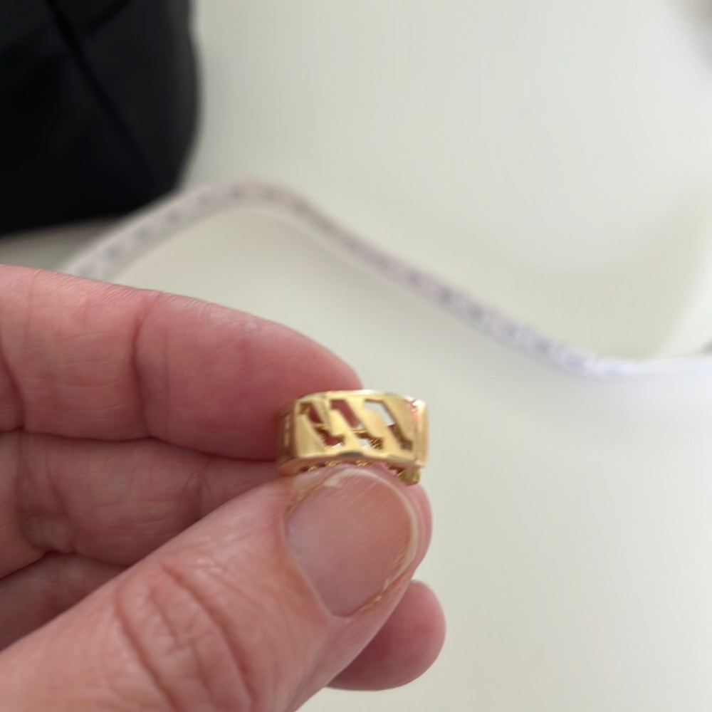 Rare small hoop Gold earrings